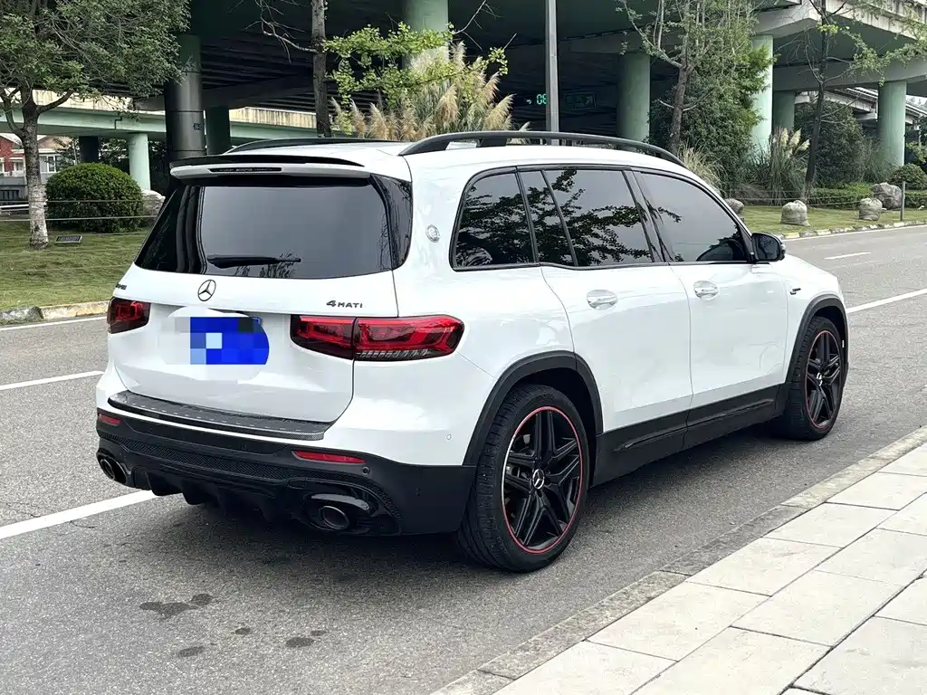 Mercedes-Benz GLB AMG — фото 9