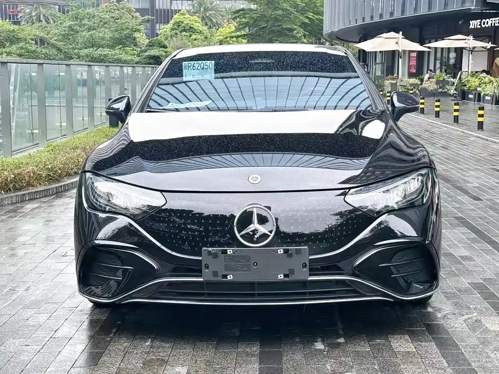 Mercedes-Benz EQE SUV — фото 2