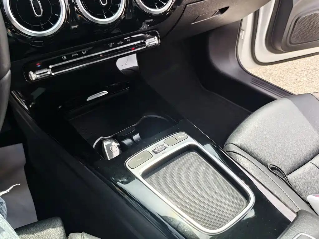 Mercedes-Benz A-Class — фото 14