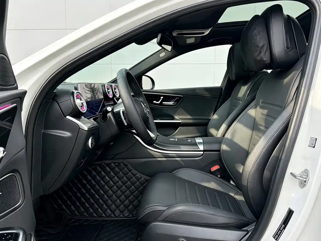 Mercedes-Benz C-Class — фото 8