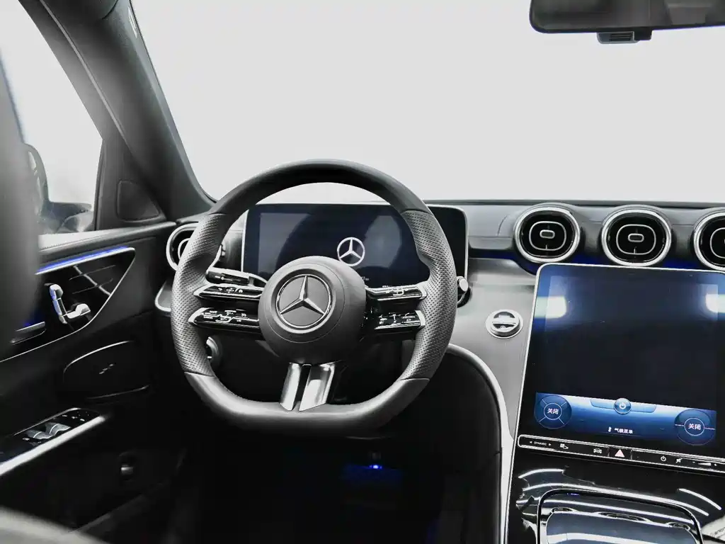 Mercedes-Benz C-Class — фото 5