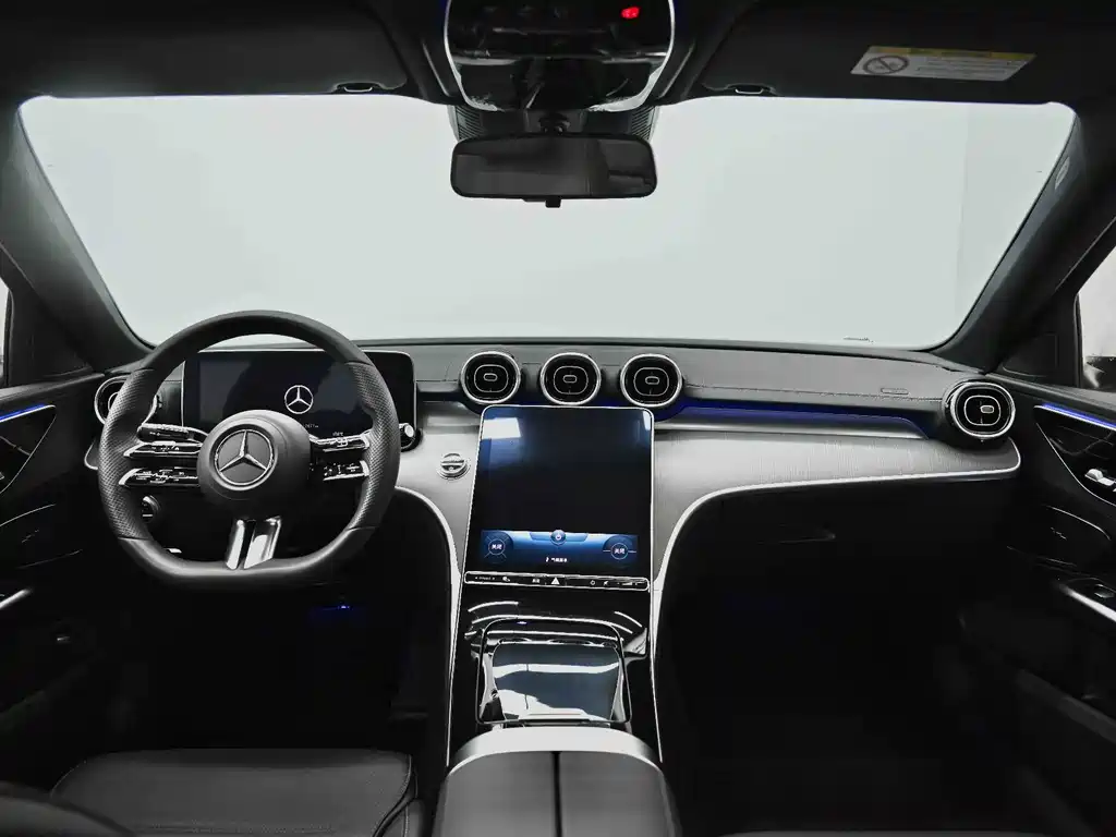 Mercedes-Benz C-Class — фото 7