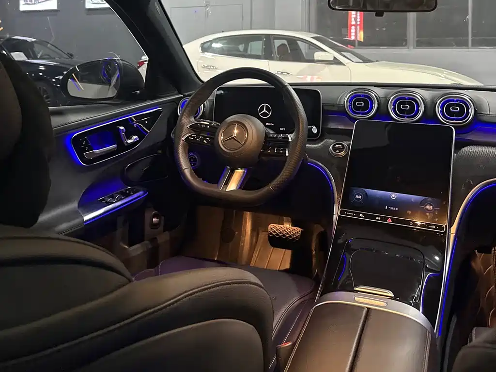 Mercedes-Benz C-Class — фото 14