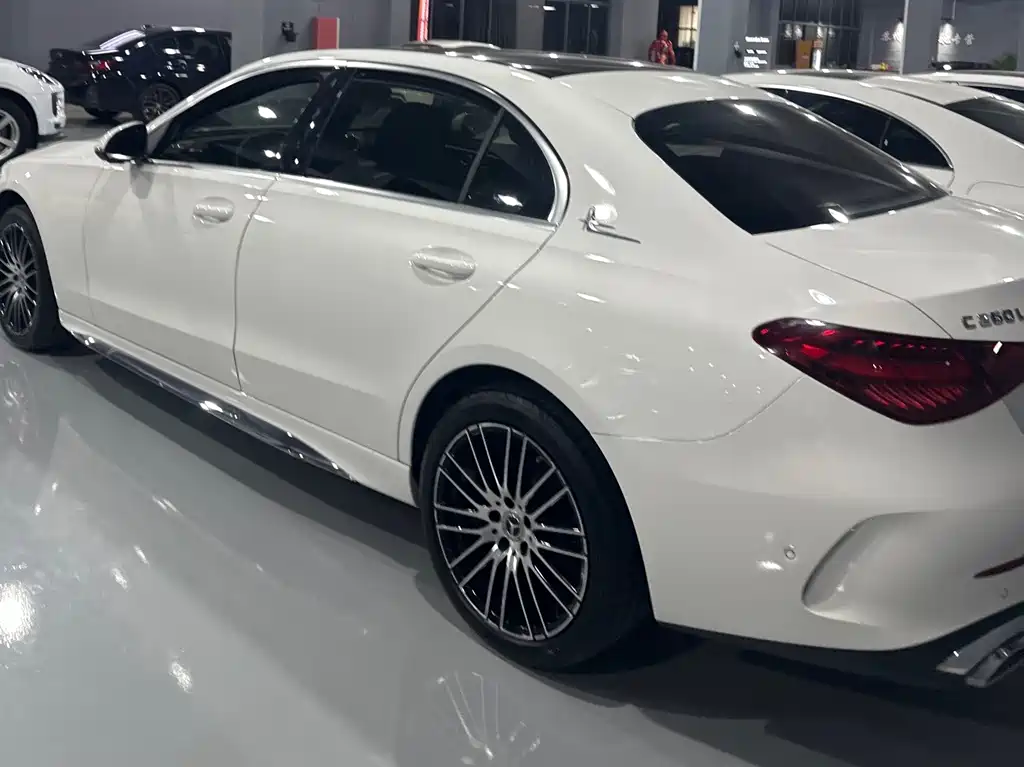 Mercedes-Benz C-Class — фото 14