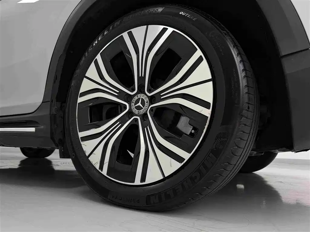 Mercedes-Benz EQE SUV — фото 20