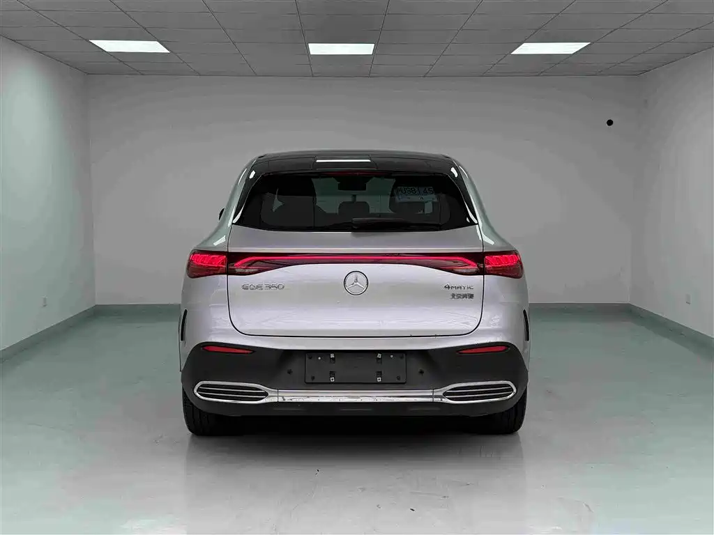 Mercedes-Benz EQE SUV — фото 23