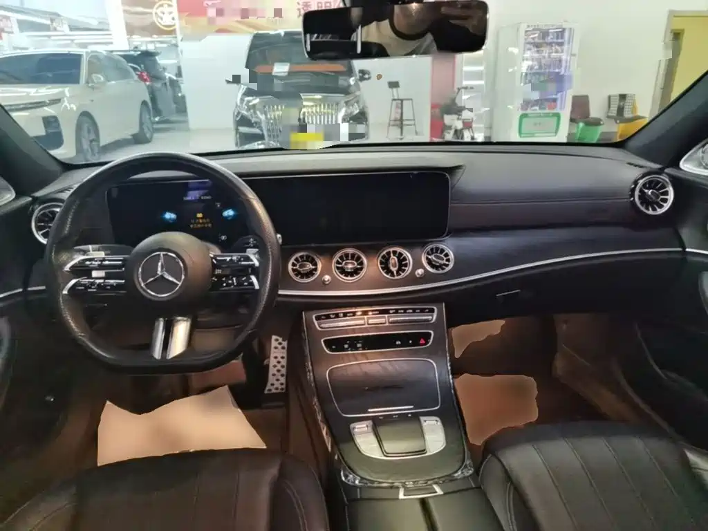 Mercedes-Benz E-Class (Import) — фото 9