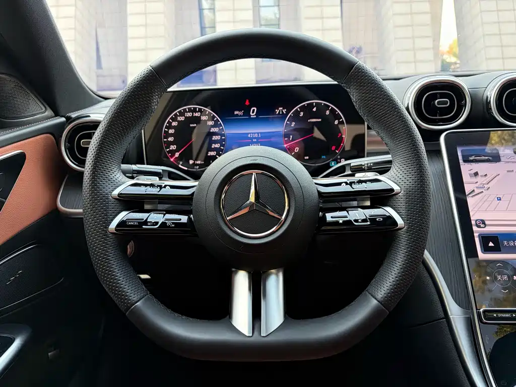 Mercedes-Benz C-Class — фото 11