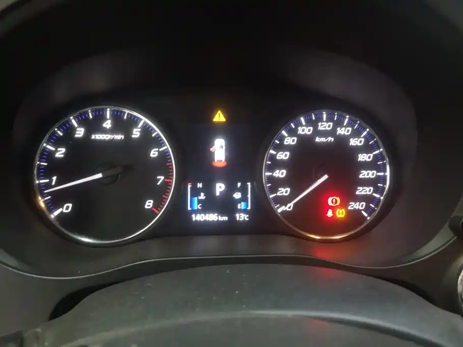 Mitsubishi Outlander — фото 14