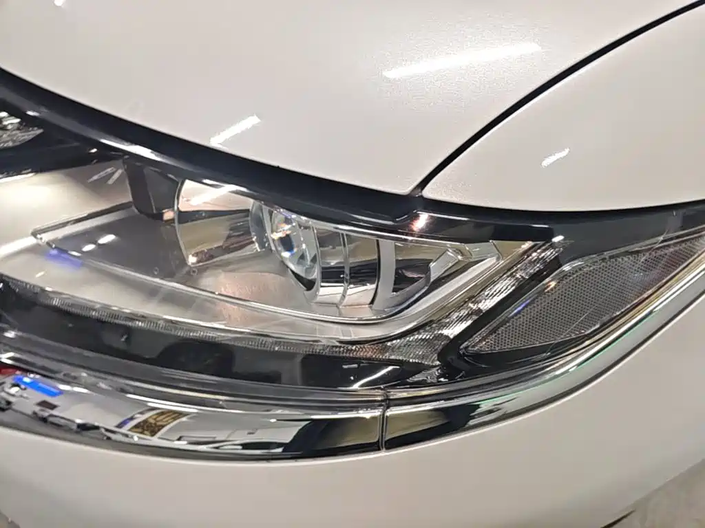 Mitsubishi Outlander — фото 23