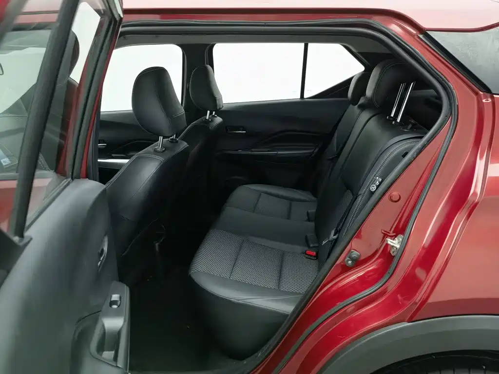 Nissan Kicks — фото 15