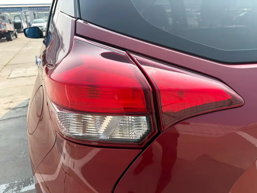 Nissan Kicks — фото 13