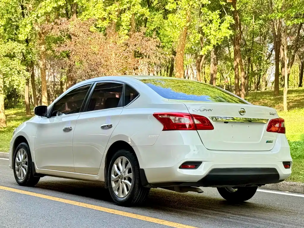 Nissan Sylphy — фото 4