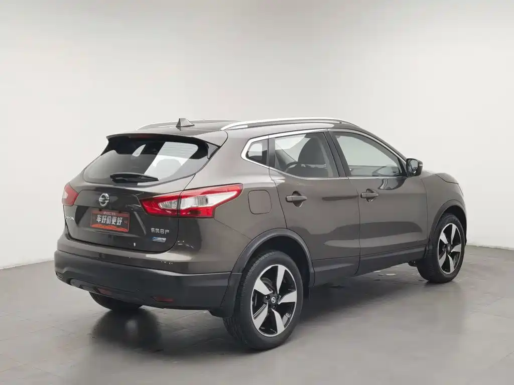 Nissan Qashqai — фото 2