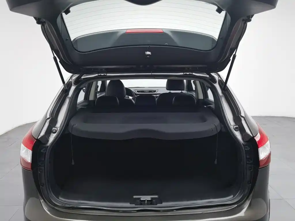 Nissan Qashqai — фото 16