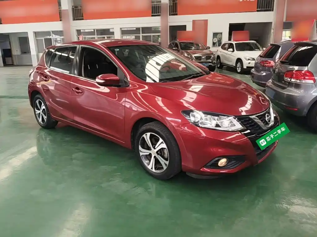 Nissan Tiida — фото 3