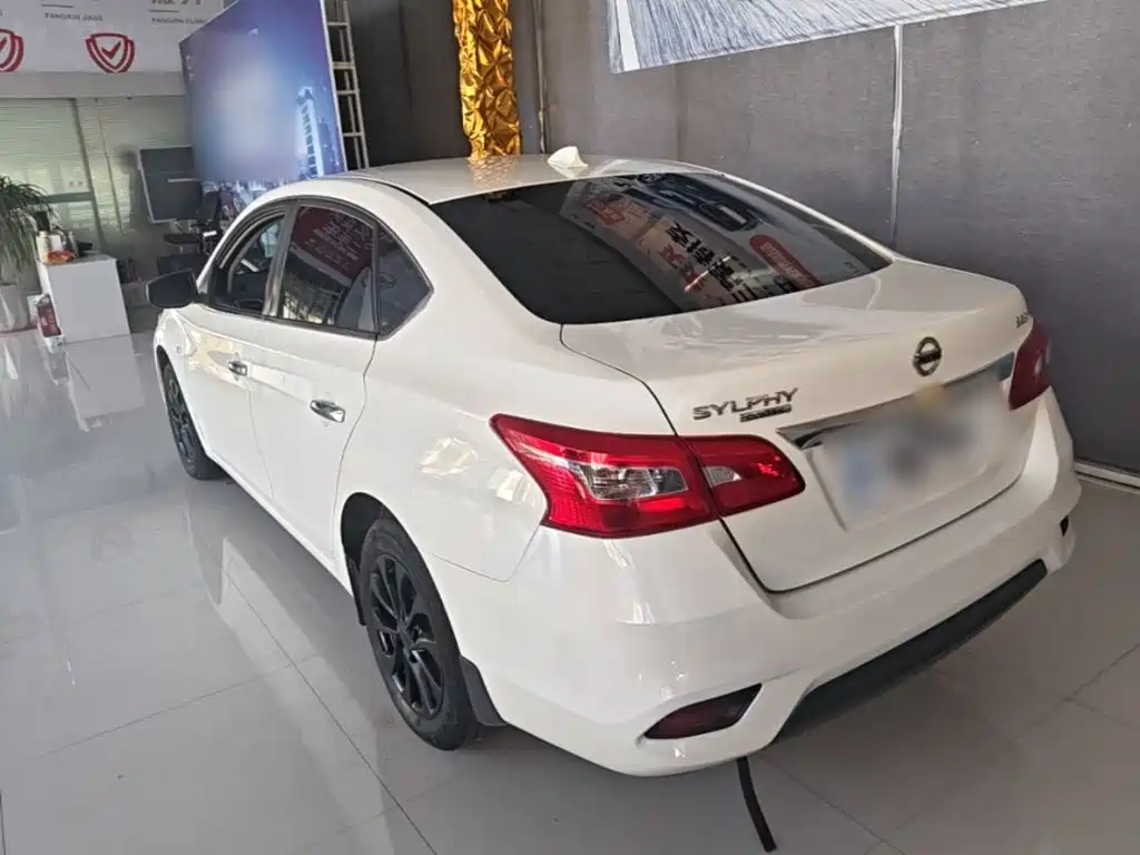 Nissan Sylphy — фото 4