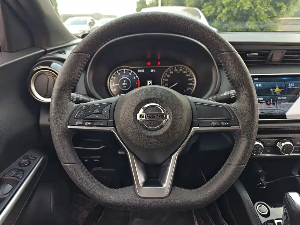 Nissan Kicks — фото 24
