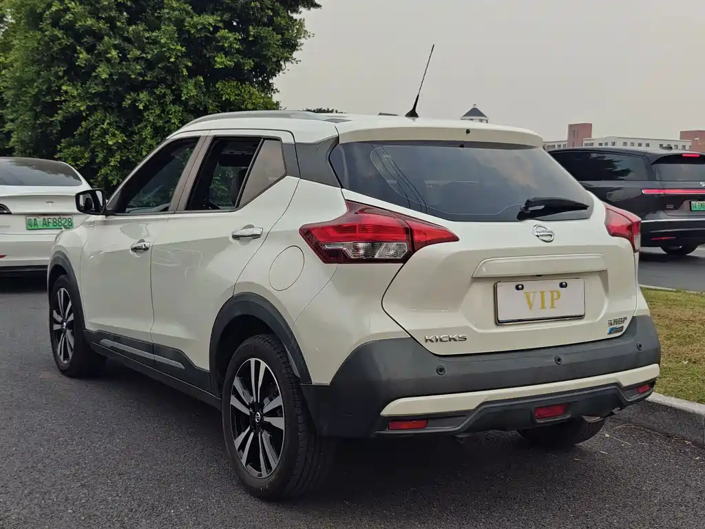 Nissan Kicks — фото 6