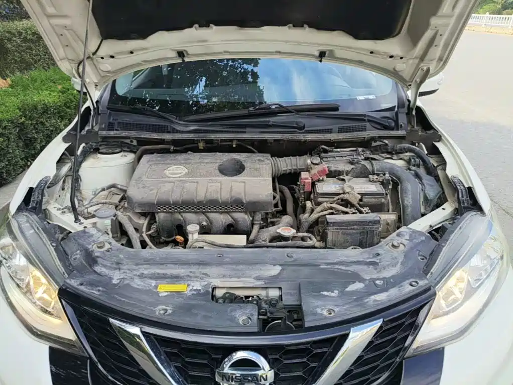 Nissan Tiida — фото 19