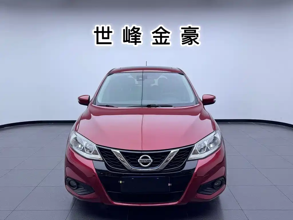 Nissan Tiida — фото 2