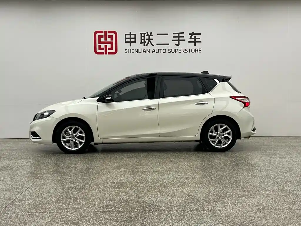 Nissan Tiida — фото 3