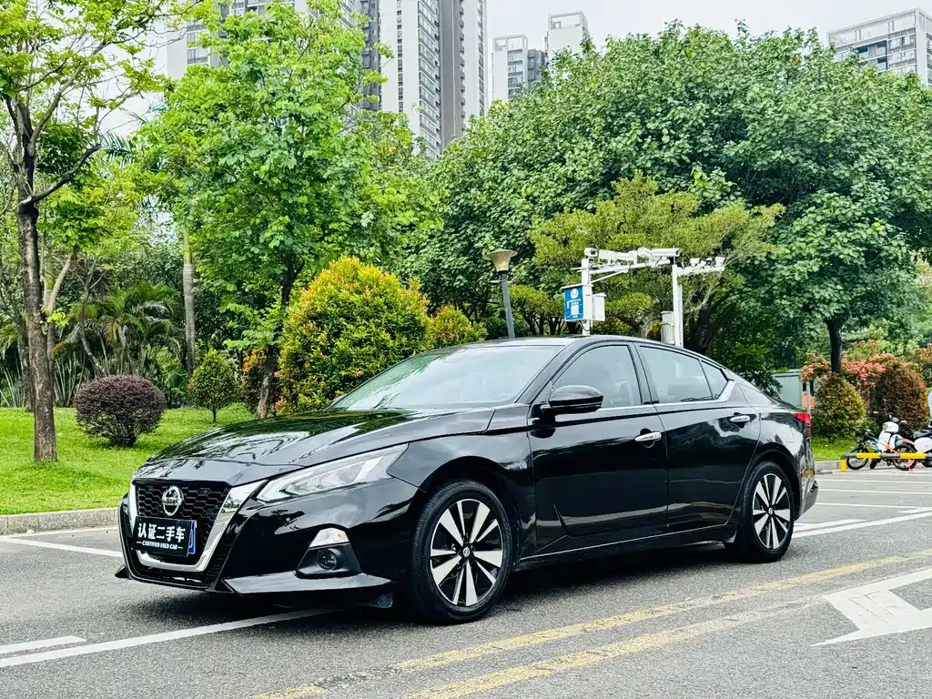 Nissan Teana — фото 2