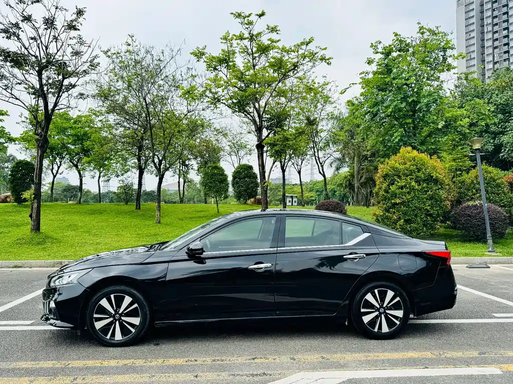 Nissan Teana — фото 8