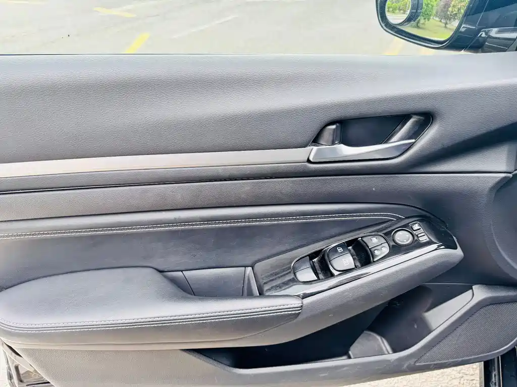 Nissan Teana — фото 10