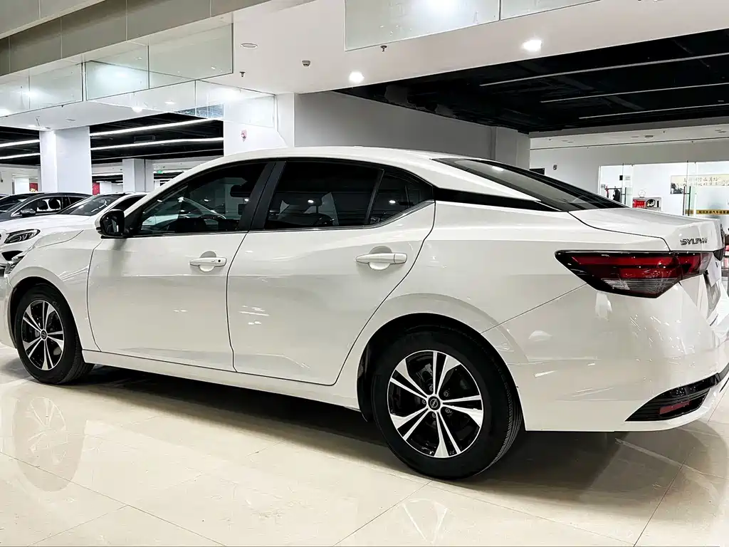 Nissan Sylphy — фото 4