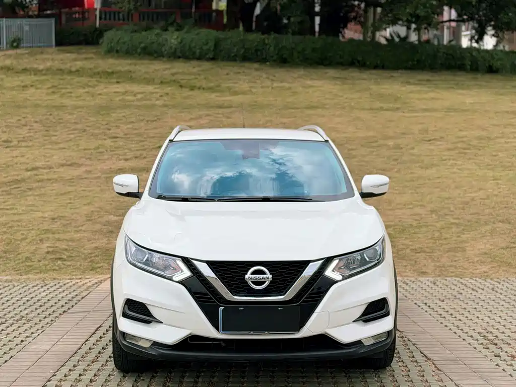 Nissan Qashqai — фото 2