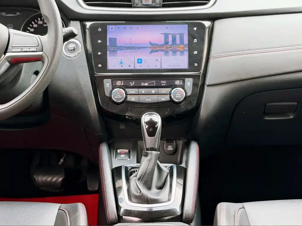Nissan Qashqai — фото 16