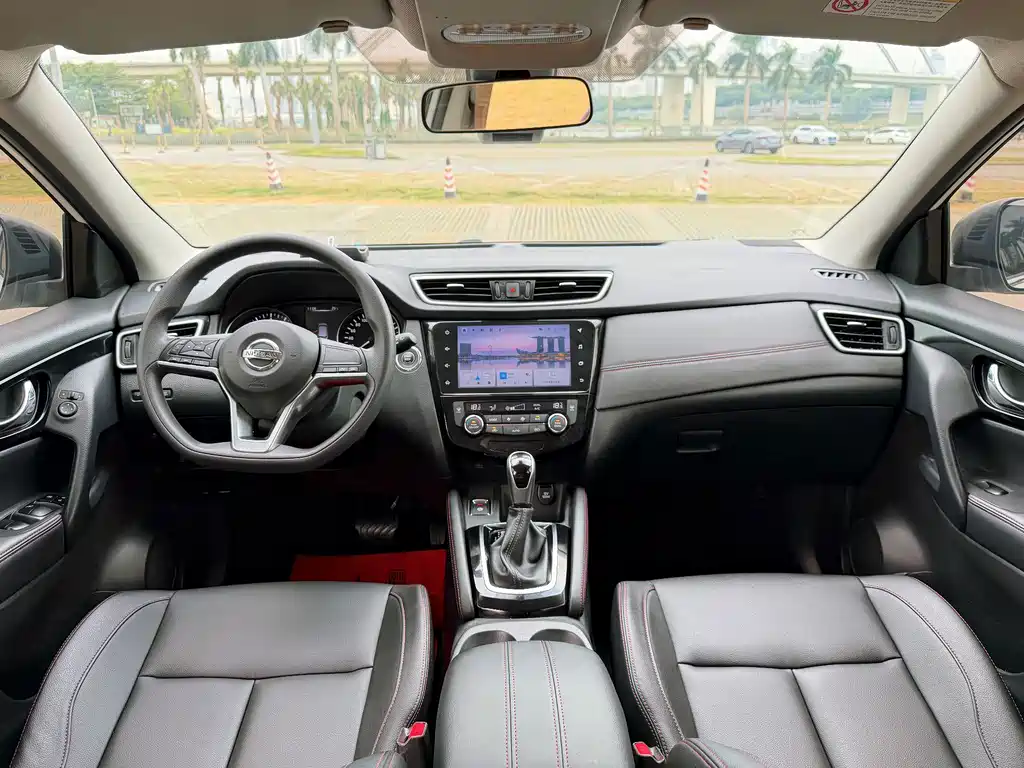Nissan Qashqai — фото 10