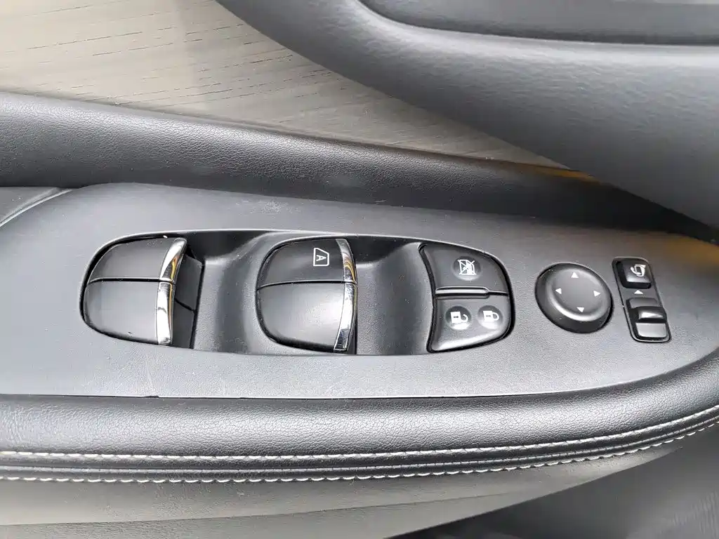 Nissan Murano — фото 9