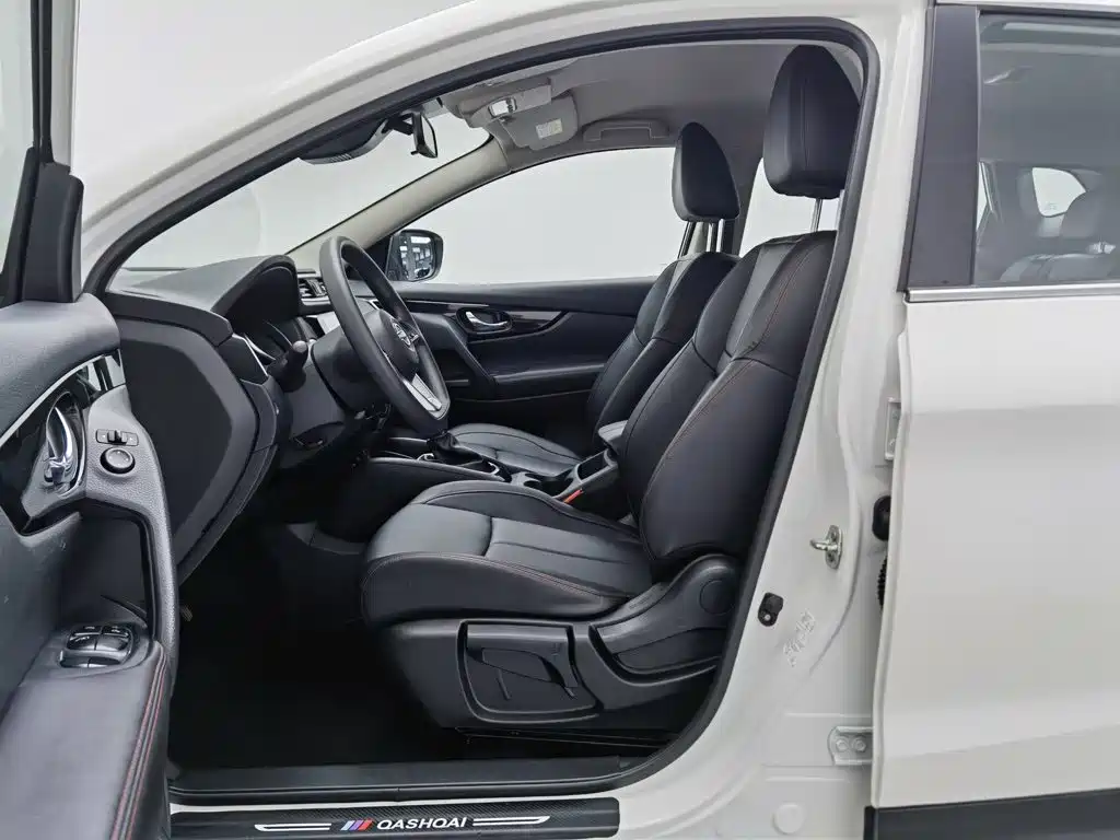 Nissan Qashqai — фото 10