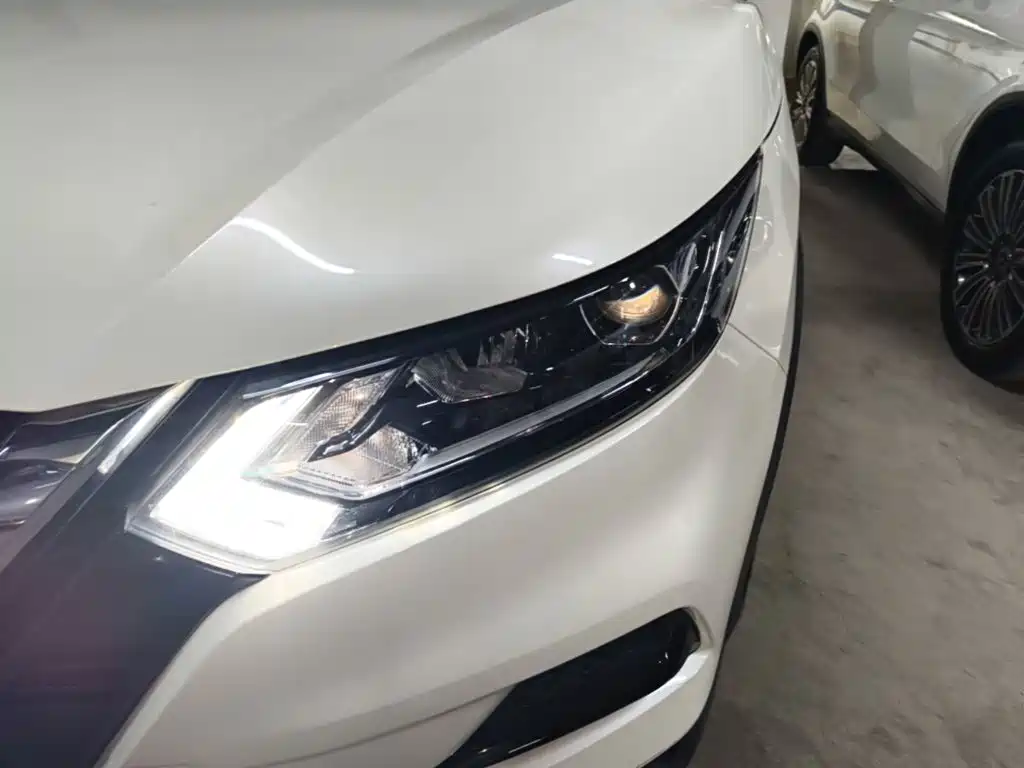 Nissan Qashqai — фото 23