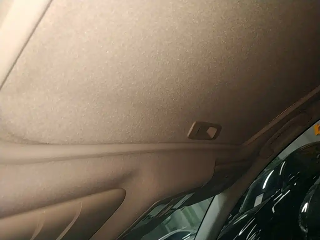 Nissan Tiida — фото 17