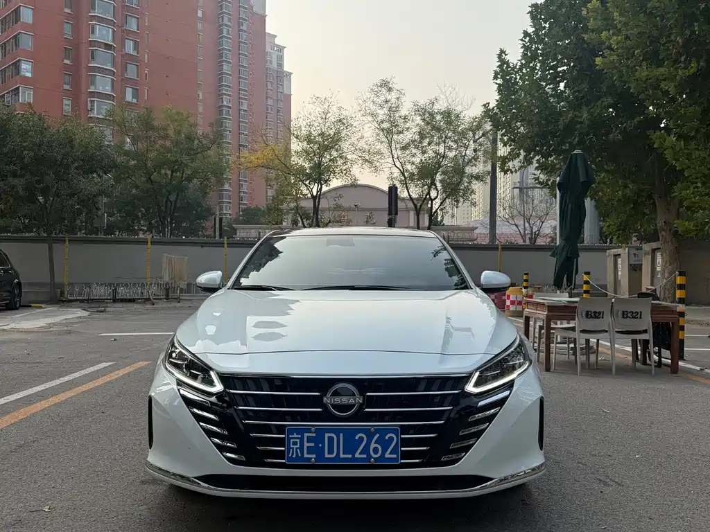 Nissan Teana — фото 2