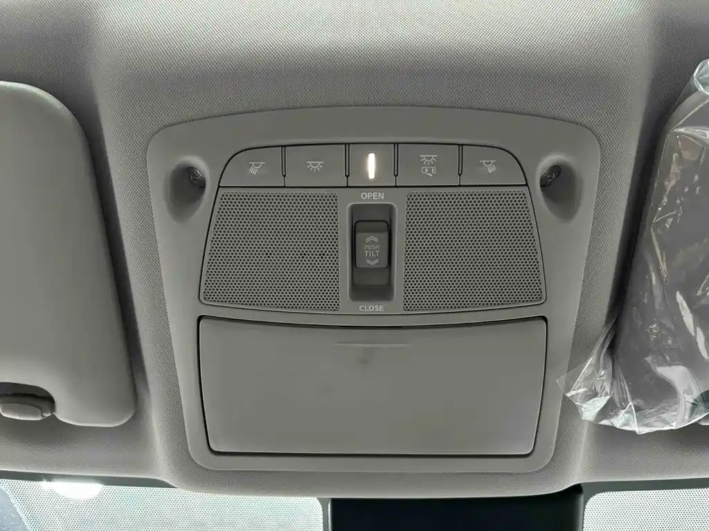 Nissan X-Trail — фото 14