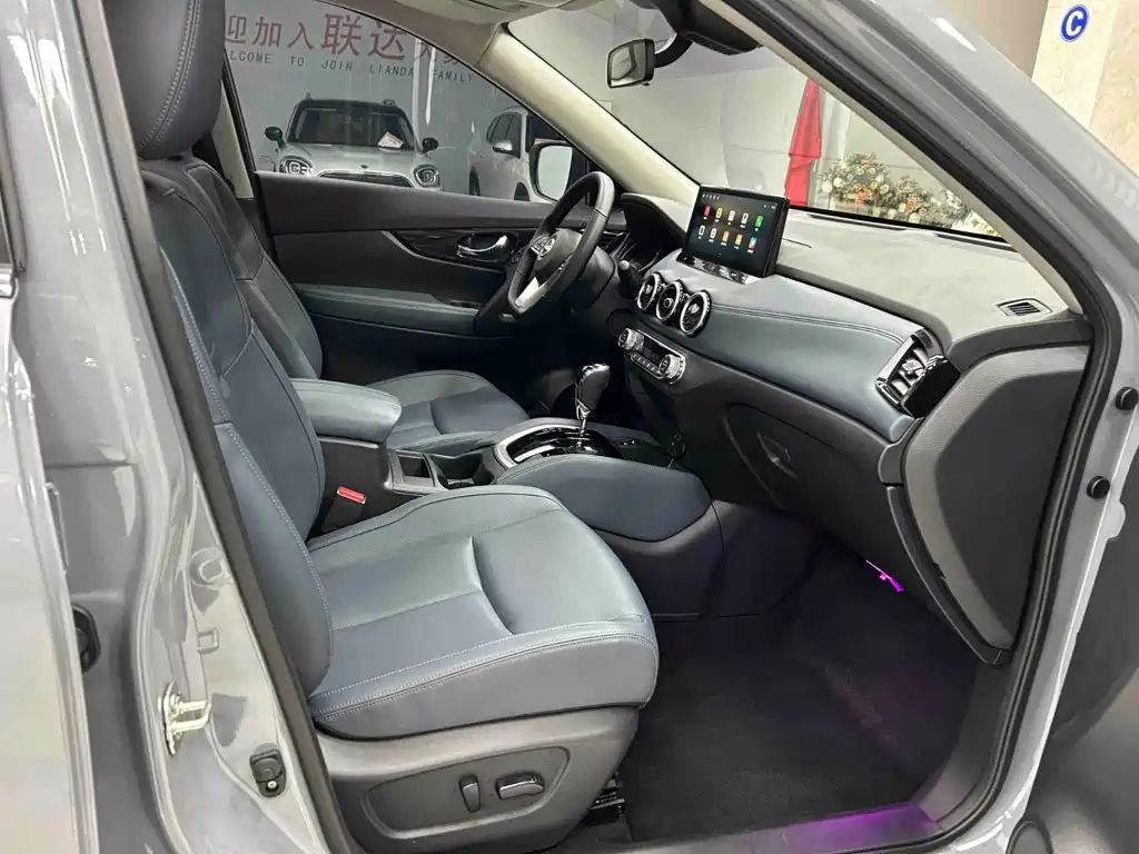 Nissan X-Trail — фото 19