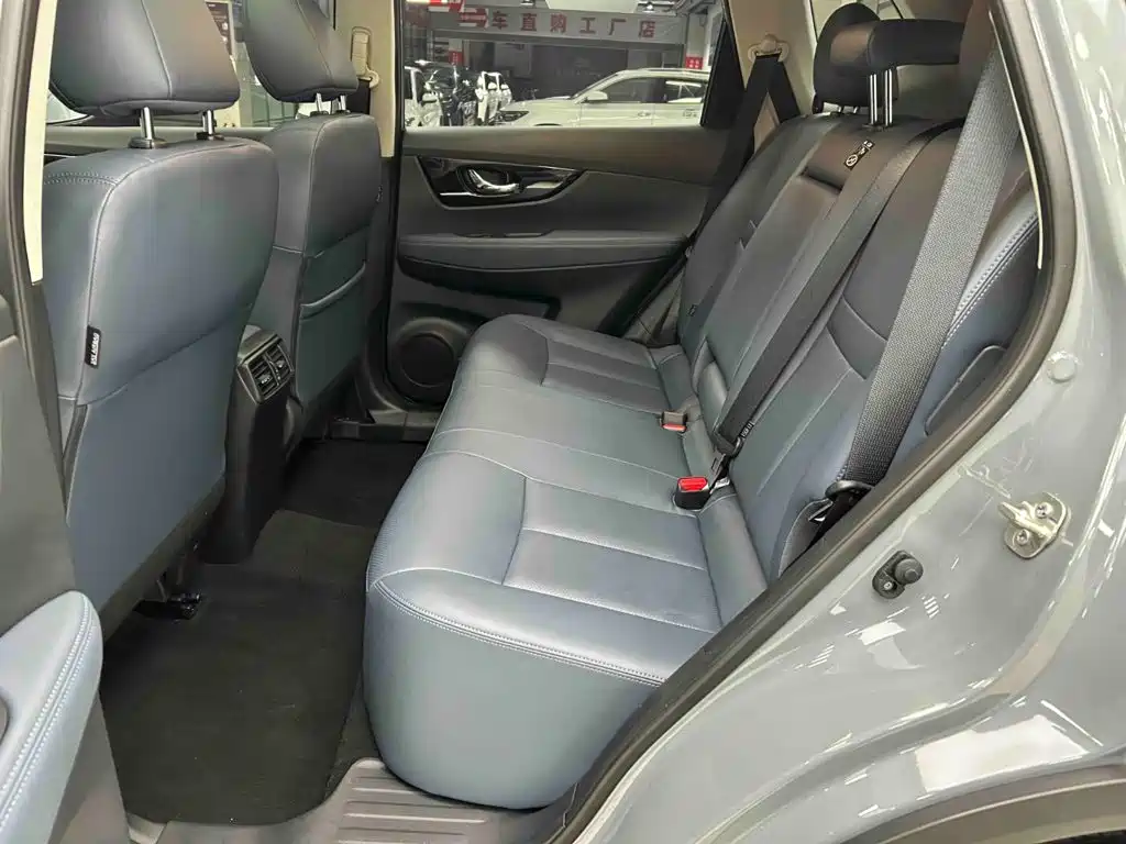 Nissan X-Trail — фото 20