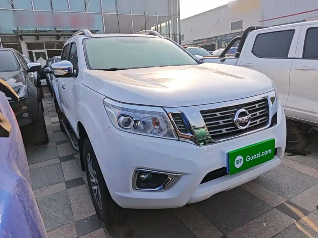 Nissan Navara — фото 3