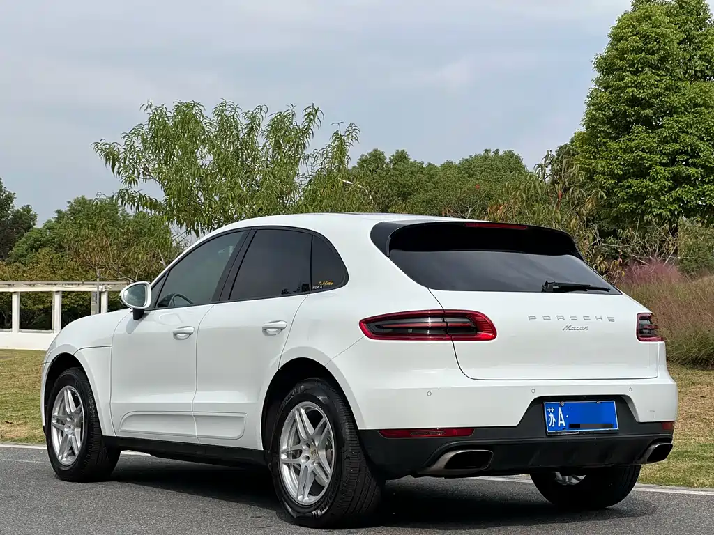 Porsche Macan — фото 7