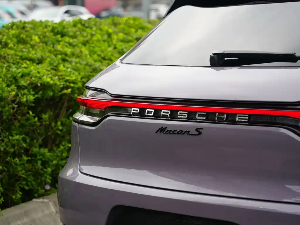 Porsche Macan — фото 11