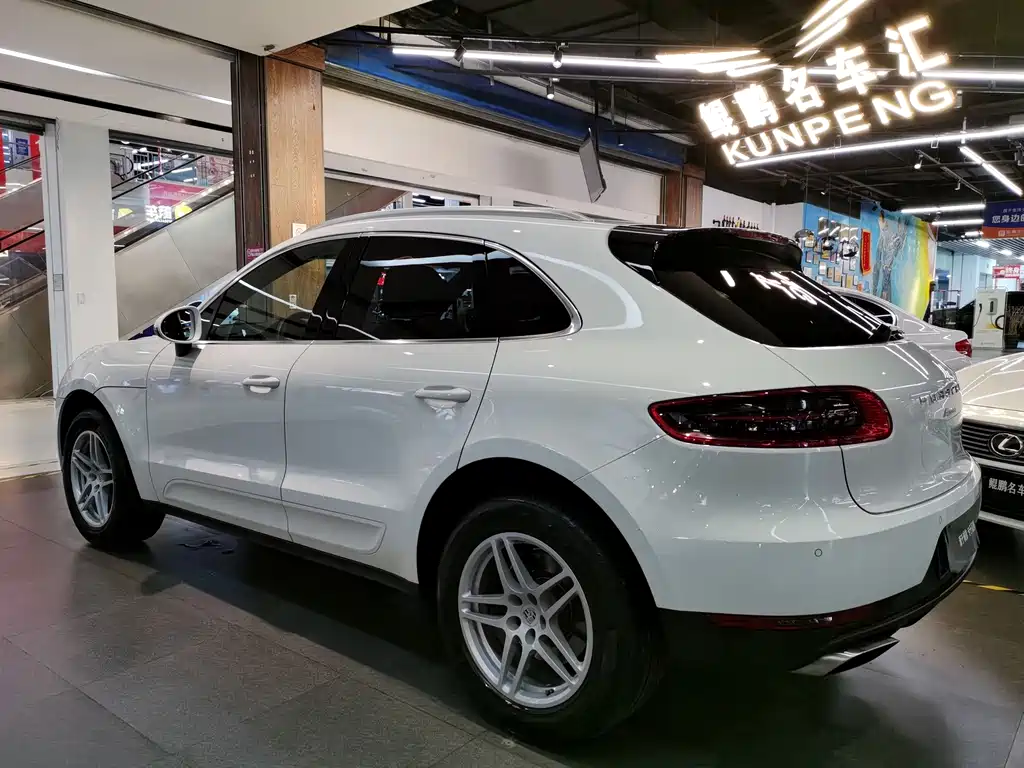 Porsche Macan — фото 3