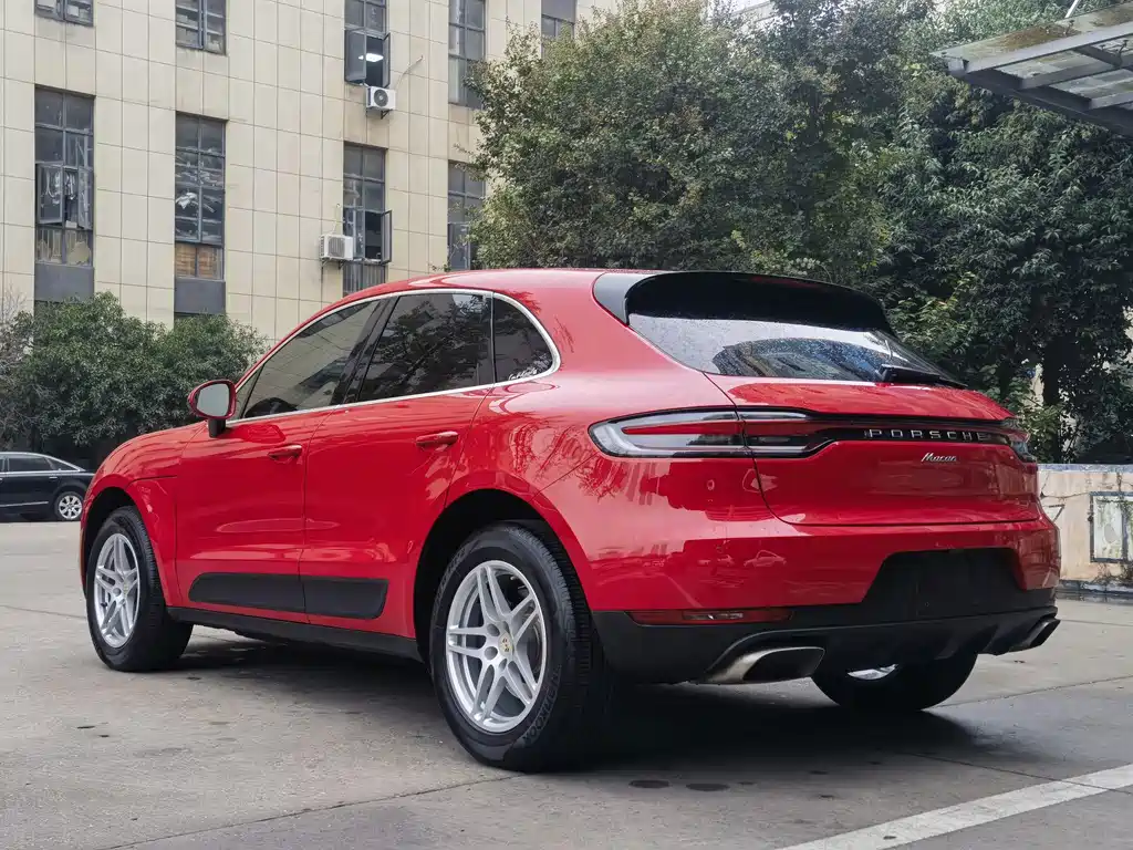 Porsche Macan — фото 9