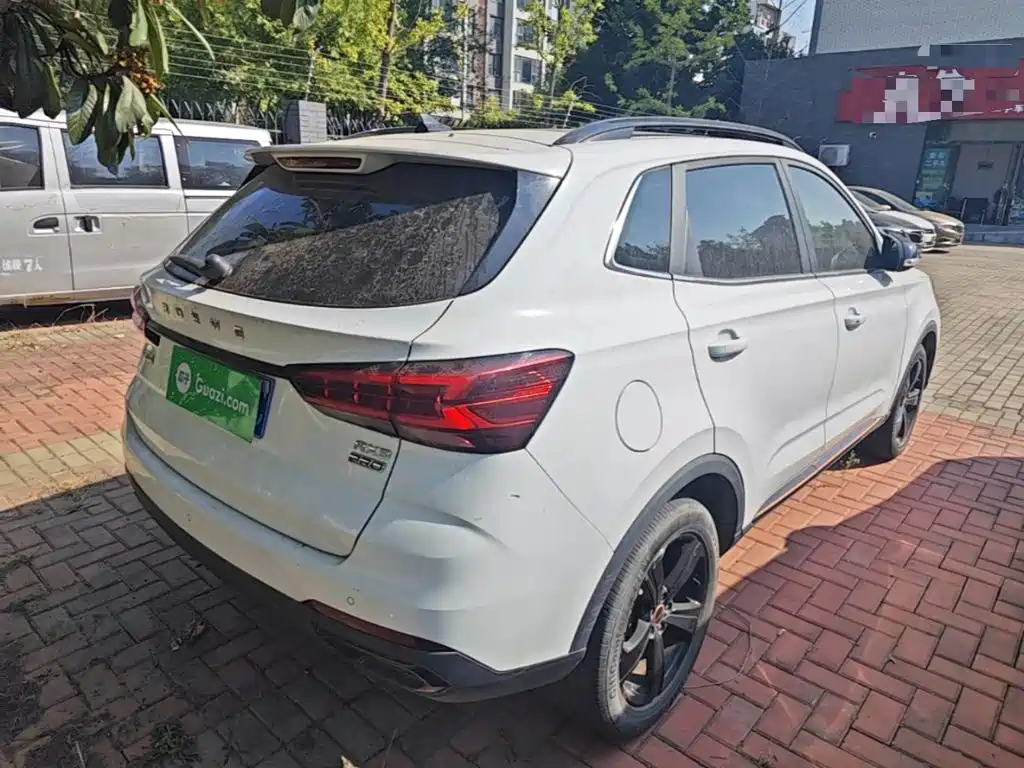 Roewe RX3 — фото 6