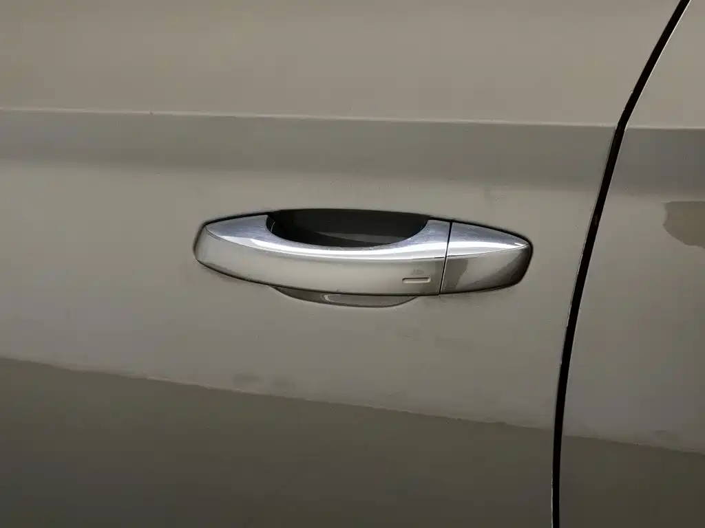 Skoda Superb — фото 18