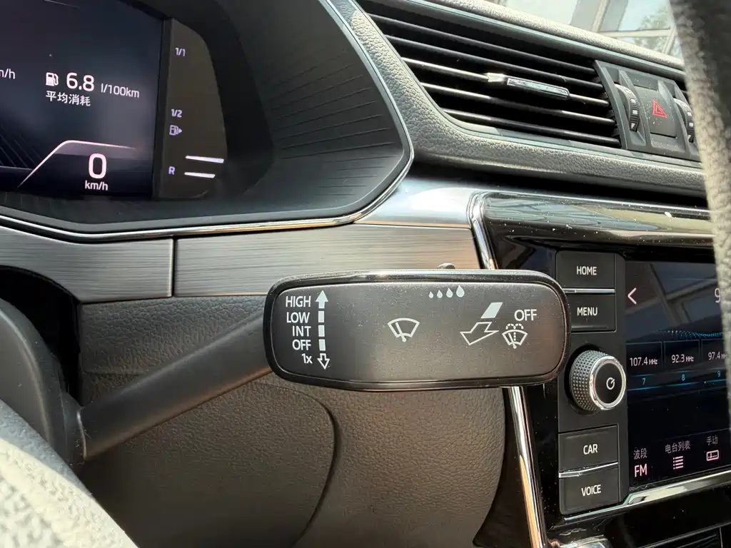 Skoda Superb — фото 14
