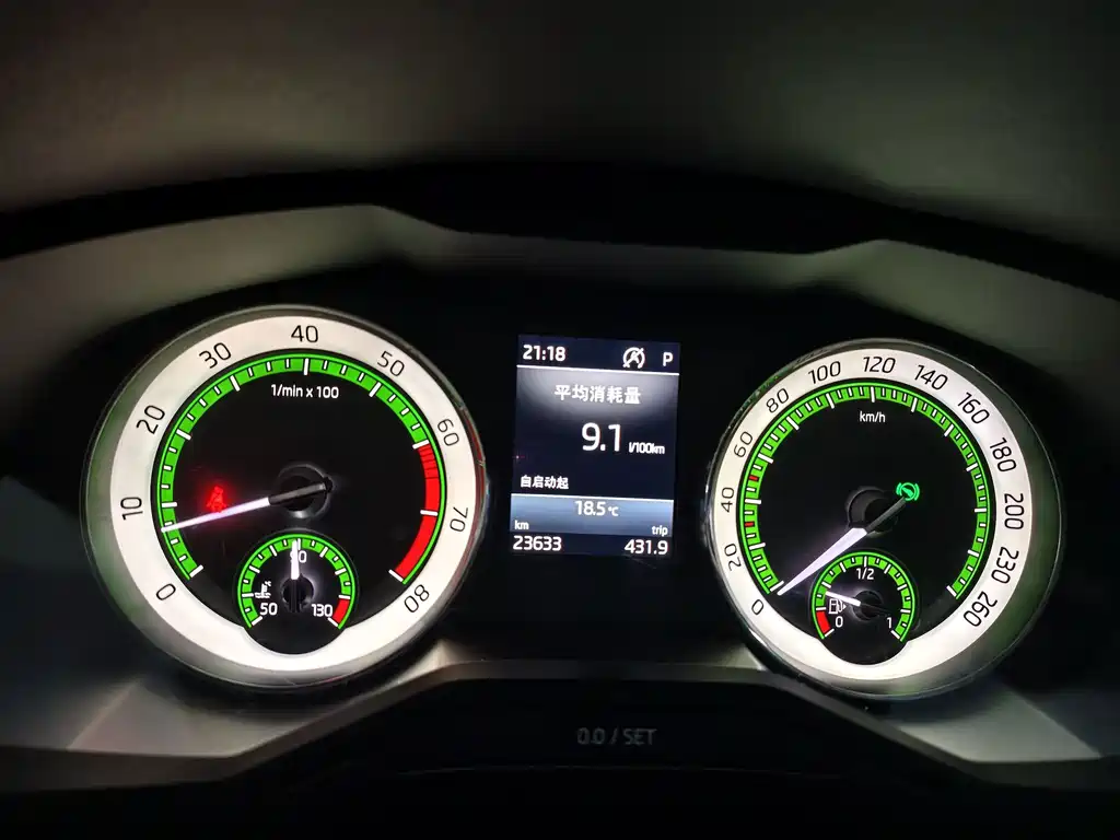Skoda Superb — фото 4